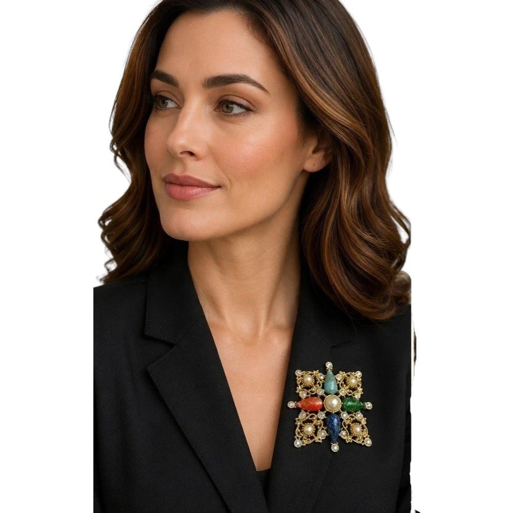 Sarah Coventry Maltese Cross Brooch Womens OS Gold Multicolor Excellent Ornate